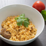 Traditioneller russischer Plov mit Lamm