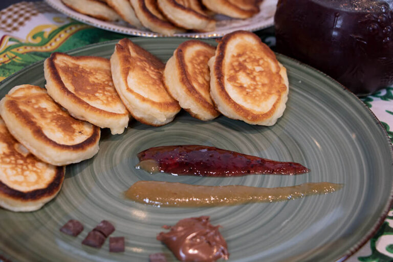 Aladuschki (Oladji) - fluffige, osteuropäische Pancakes