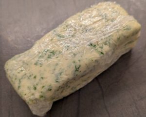 Kräuterbutter für den Gefrierschrank